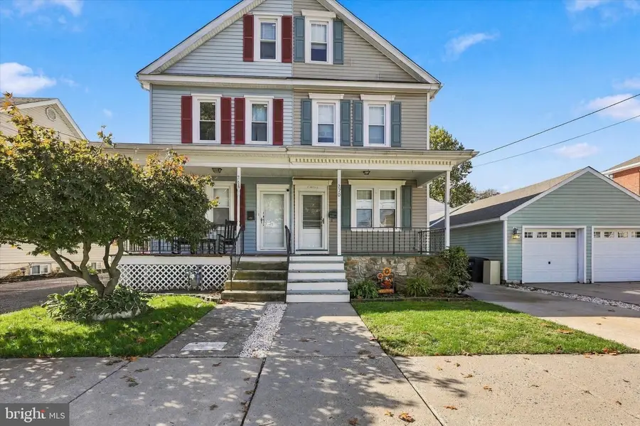 270 Monroe St, Bristol, PA 19007 - #2