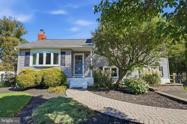 18 Oakdale Blvd, YARDLEY, PA 19067