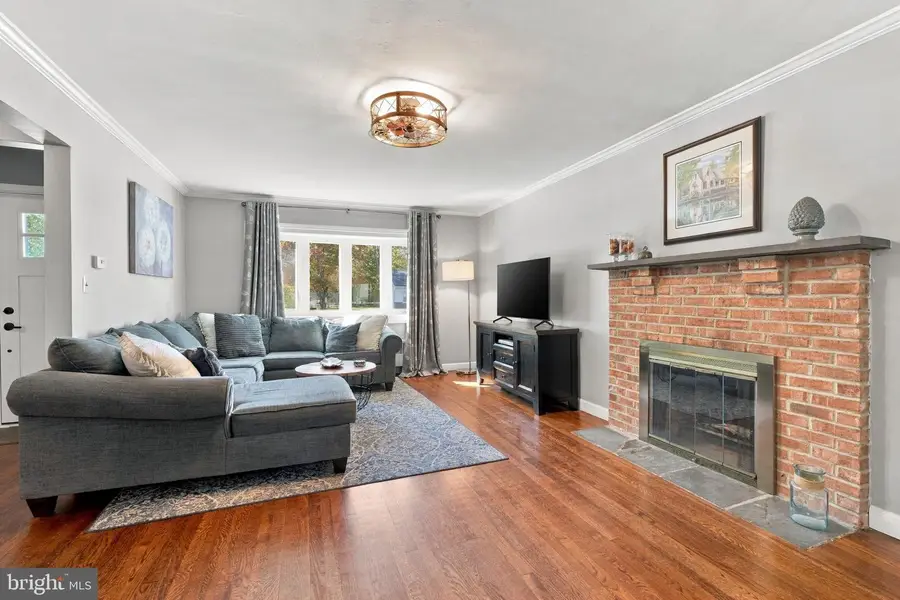 18 Oakdale Blvd, Yardley, PA 19067 - #3