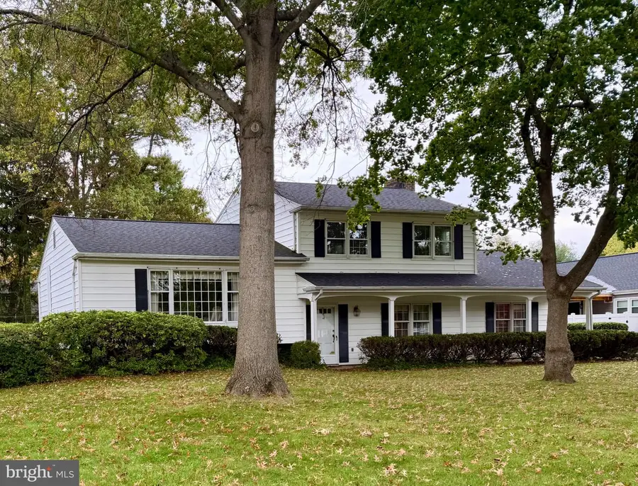 1702 S Crescent Blvd, Yardley, PA 19067 - #2