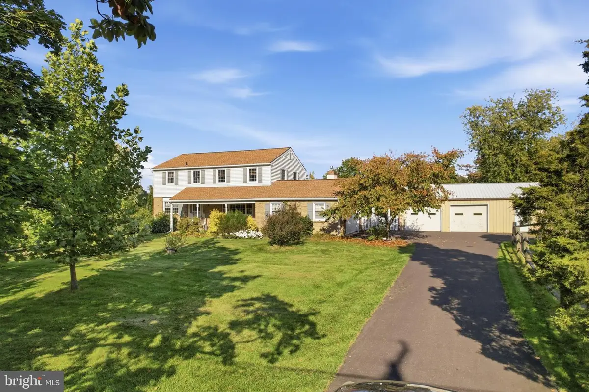 2209 Diamond St, Sellersville, PA 18960 - #1