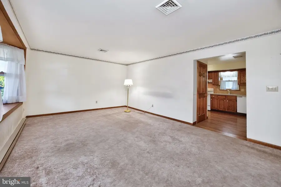 10 Fulton Ave, Telford, PA 18969 - #3