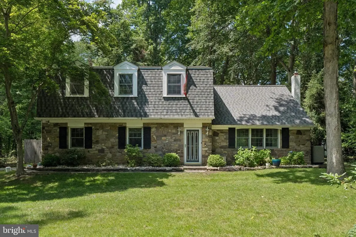 302 W Ferry Rd, Yardley, PA 19067 - #1
