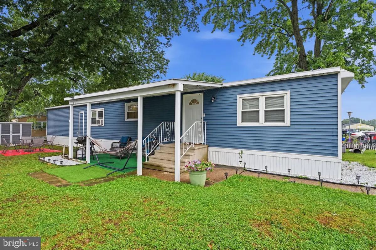 228 Johnson Dr, Fairless Hills, PA 19030 - #1