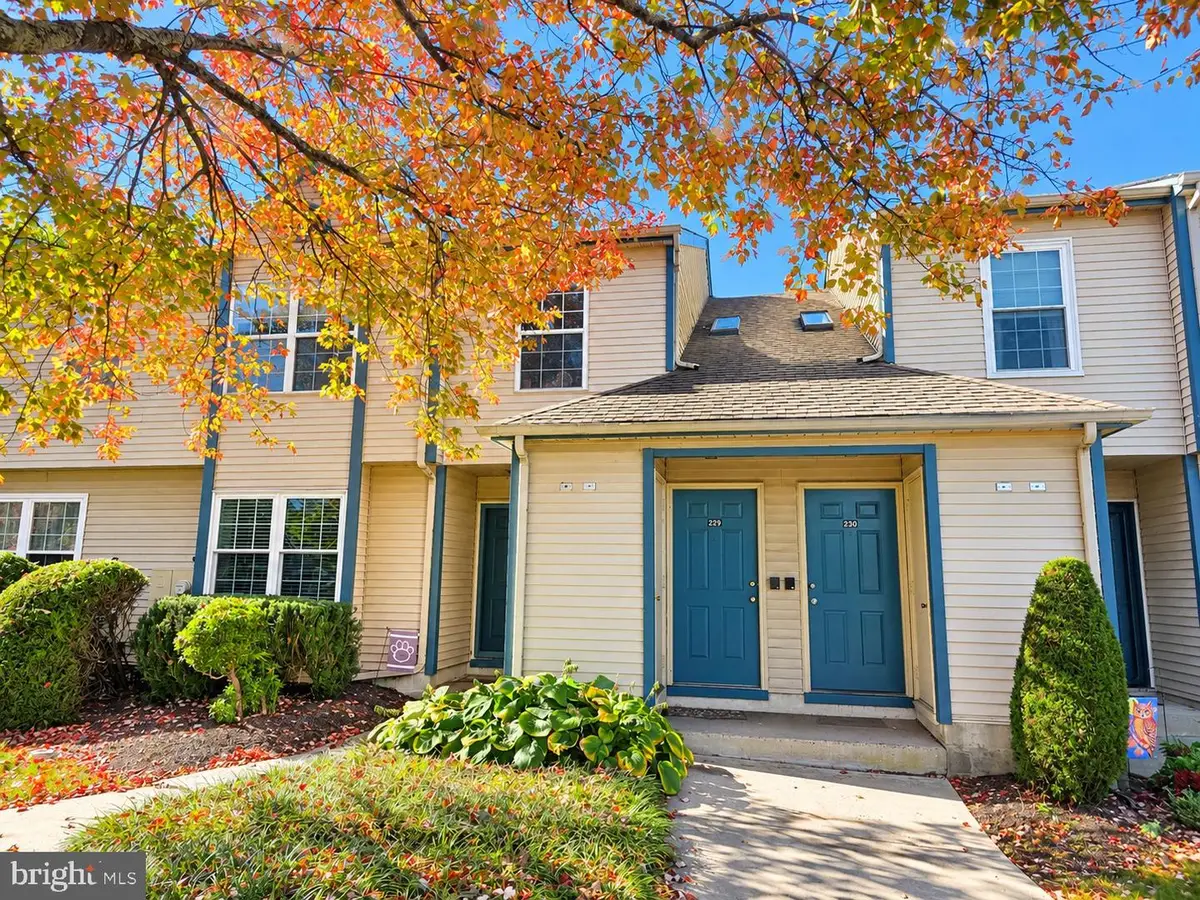 229 Allem Ln, Perkasie, PA 18944 - #1