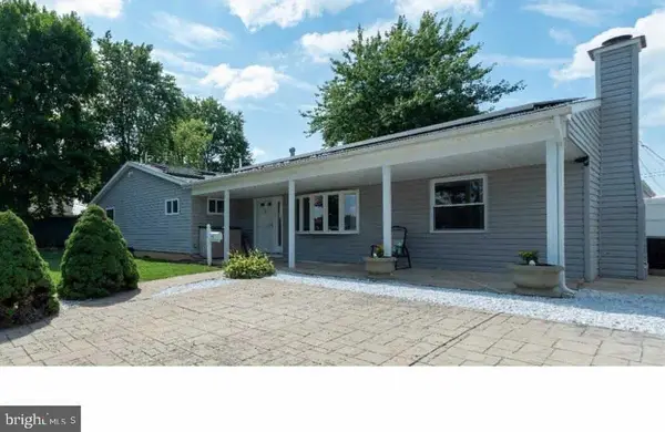 232 Tewksbury Rd, FAIRLESS HILLS, PA 19030
