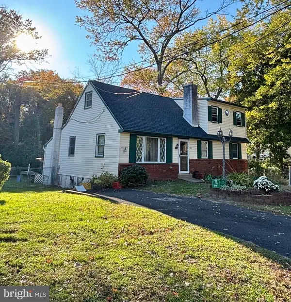 381 Larchwood Ave, FEASTERVILLE TREVOSE, PA 19053