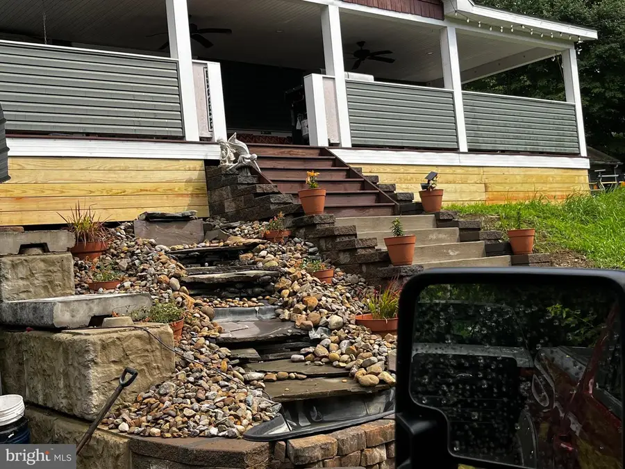 989 Blackhawk Rd, Beaver Falls, PA 15010 - Image #3