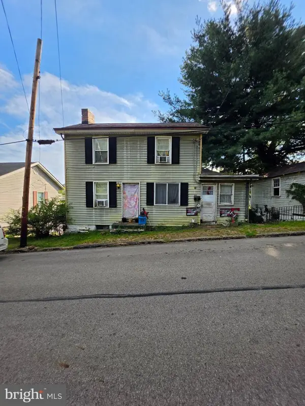 660 5th Ave, FREEDOM, PA 15042