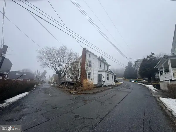 1001 Quarry St, GALLITZIN, PA 16641