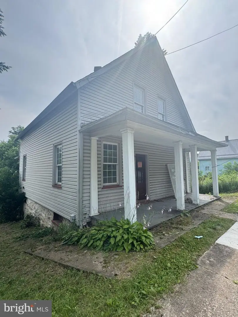199 Iron St, Johnstown, PA 15906 - #1