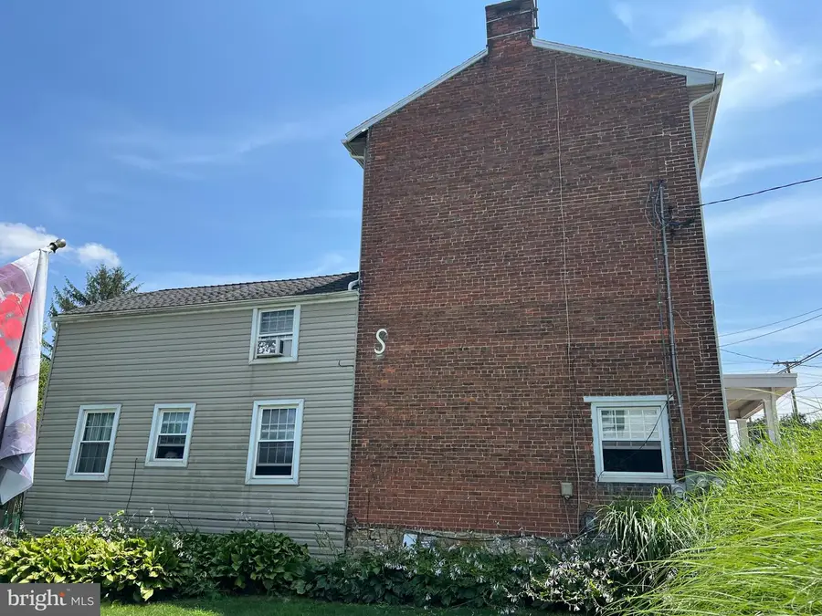 339 S Old Stone House Rd S, Boiling Springs, PA 17007 - Image #2