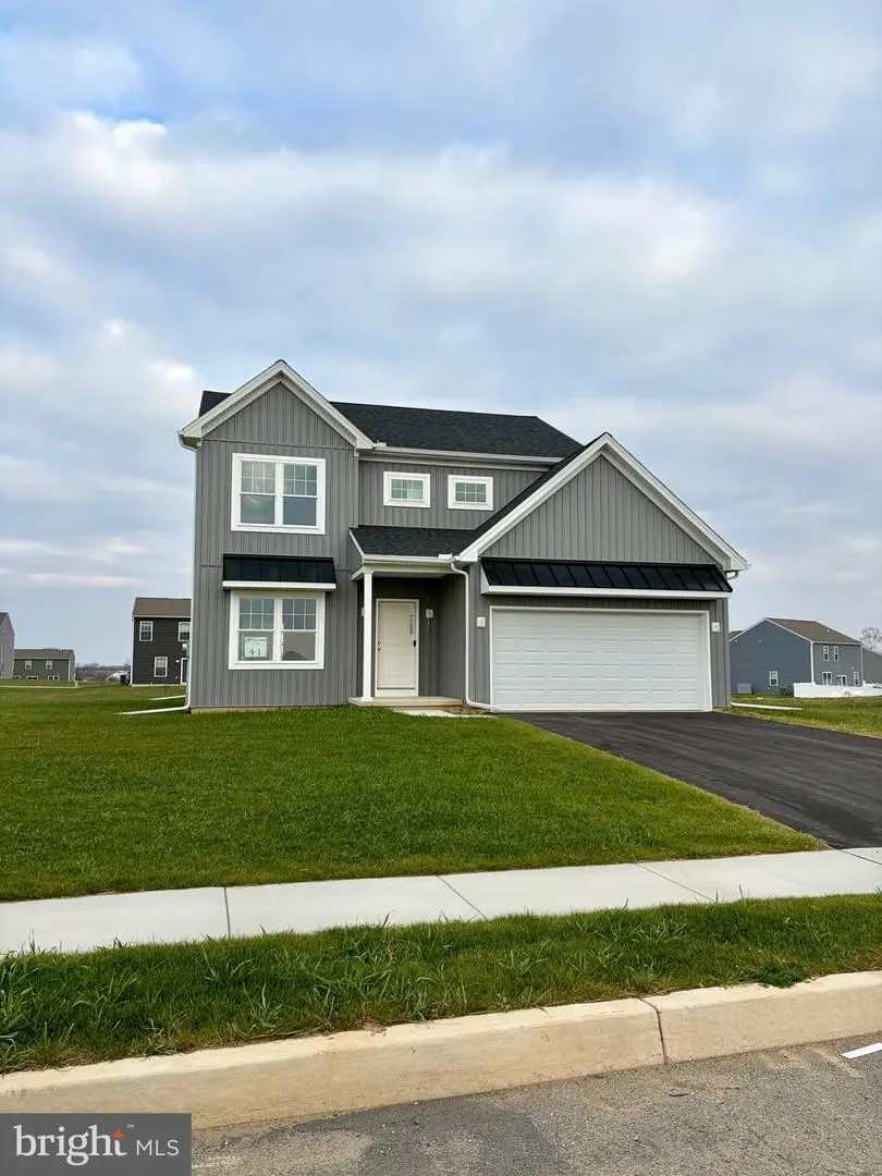 14 Family Dr, Carlisle, PA 17013 - Image #1