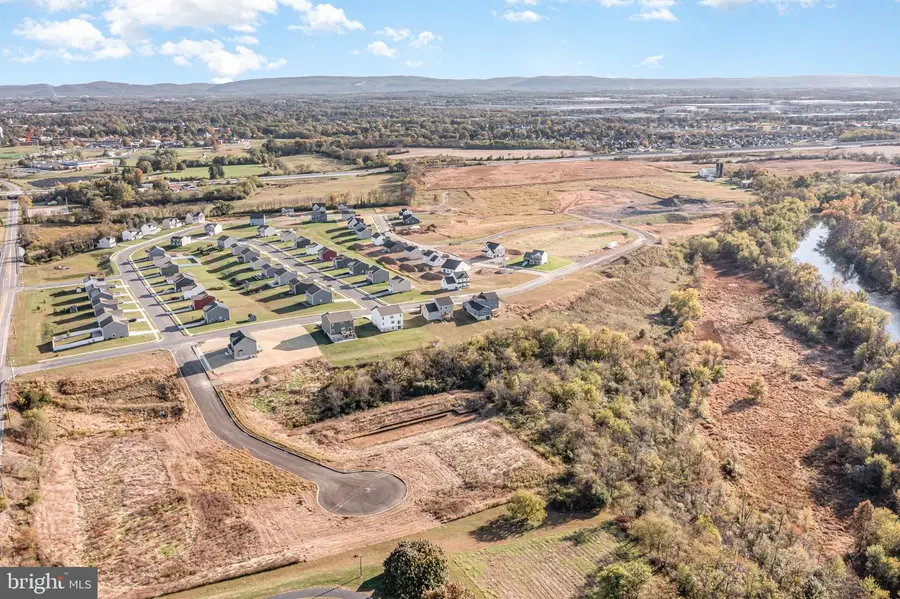 6 Family Dr, Carlisle, PA 17013 - Image #3