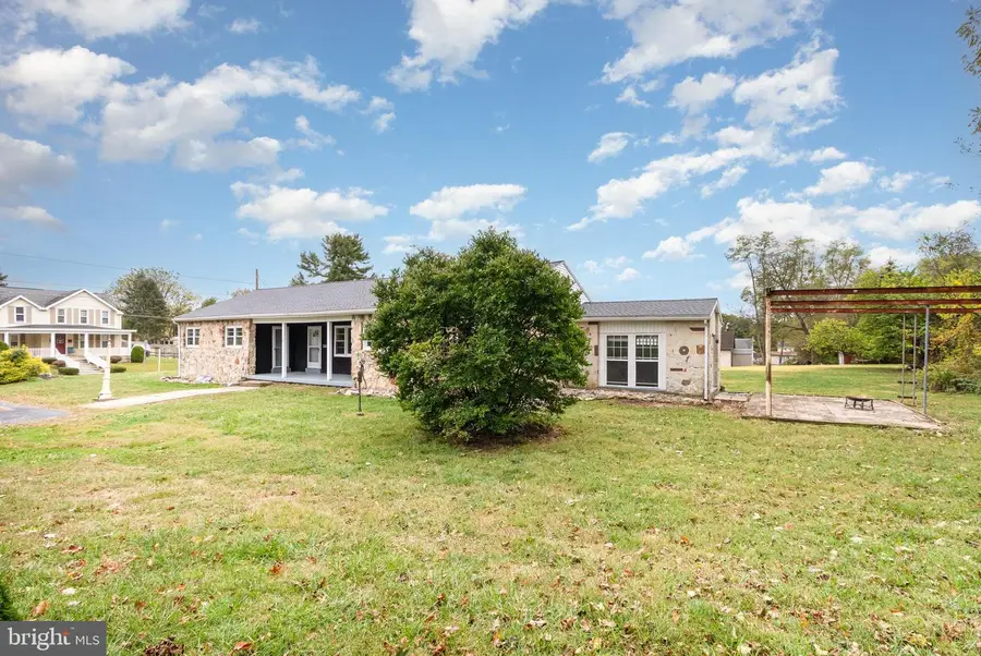 1138 Franklin St, Carlisle, PA 17013 - Image #2