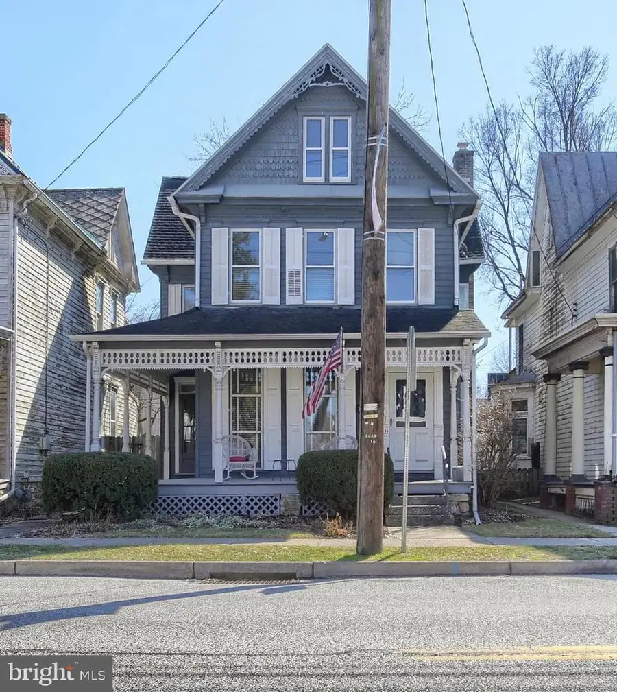 421 W Main Street, Mechanicsburg, PA 17055 - #2