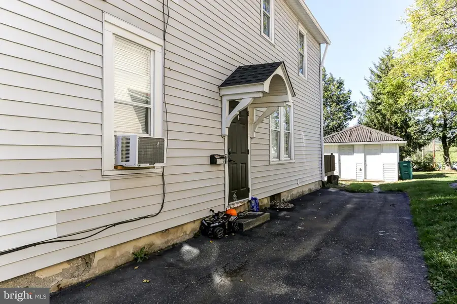 231 W Columbia Rd, Enola, PA 17025 - Image #2