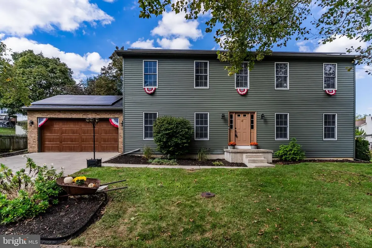 881 Acri Rd, Mechanicsburg, PA 17050 - Image #1