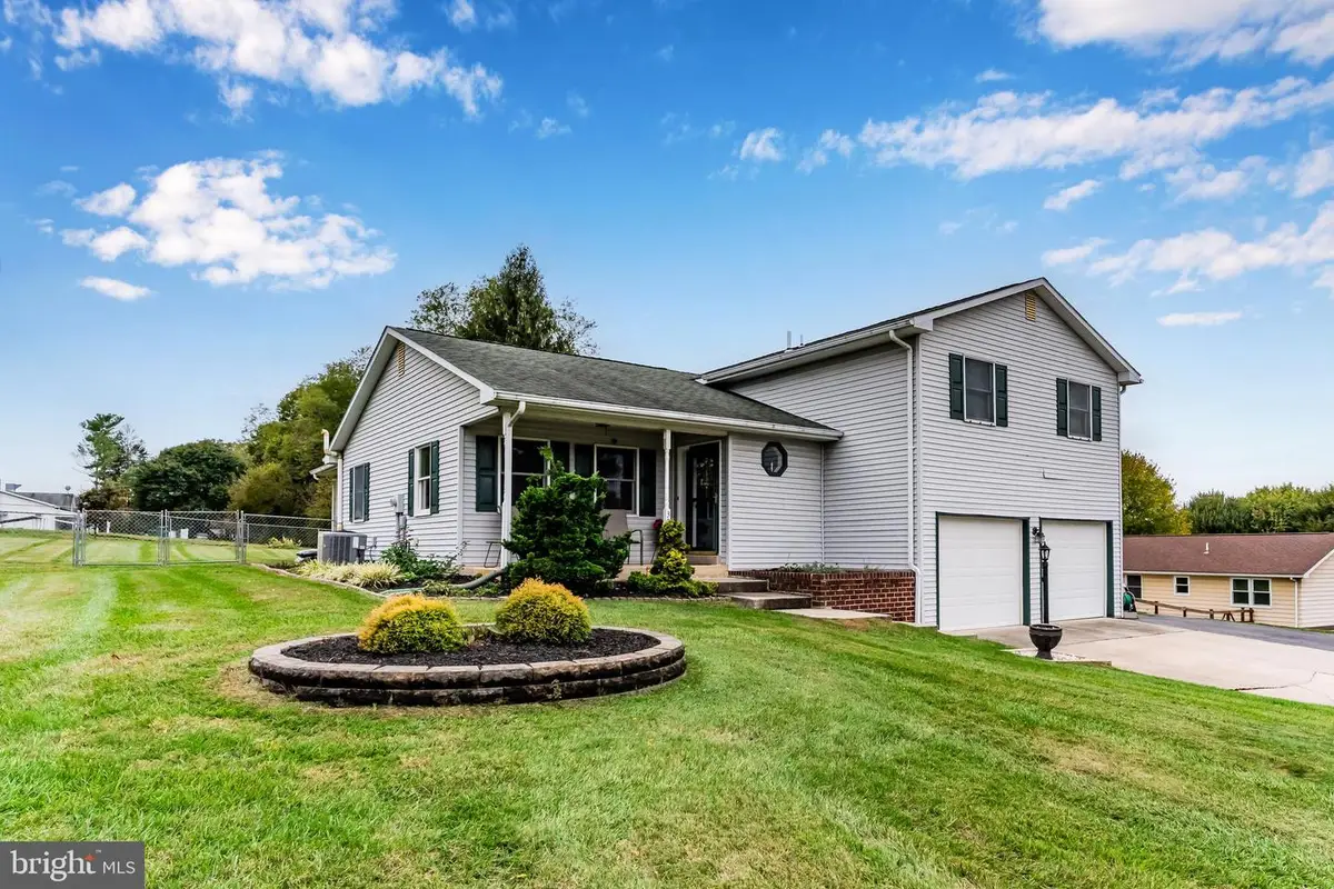 308 Shughart Ave, Boiling Springs, PA 17007 - Image #1