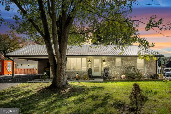 15 Hope Drive, BOILING SPRINGS, PA 17007