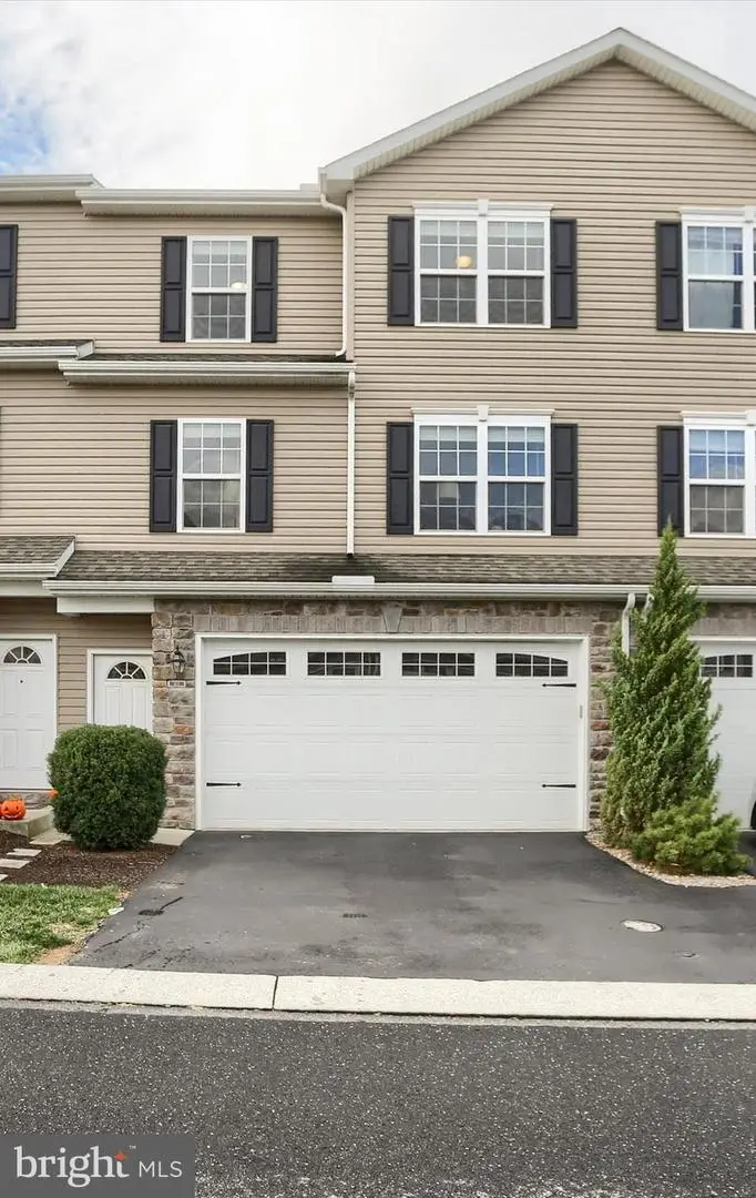 813 Spring Rock Court, Mechanicsburg, PA 17055 - Image #1