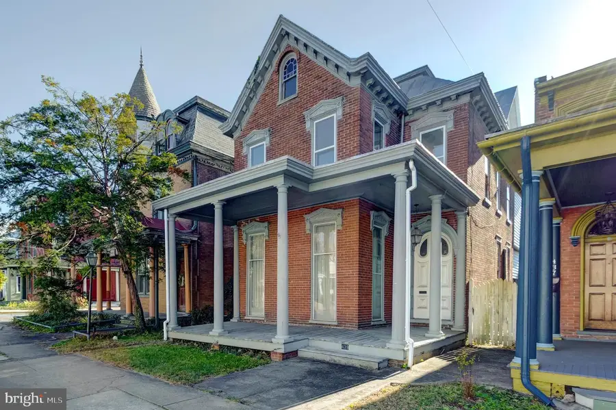 439 N Hanover St, Carlisle, PA 17013 - Image #2