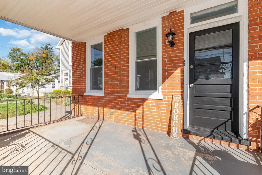 245 E Louther St, Carlisle, PA 17013 - Image #2