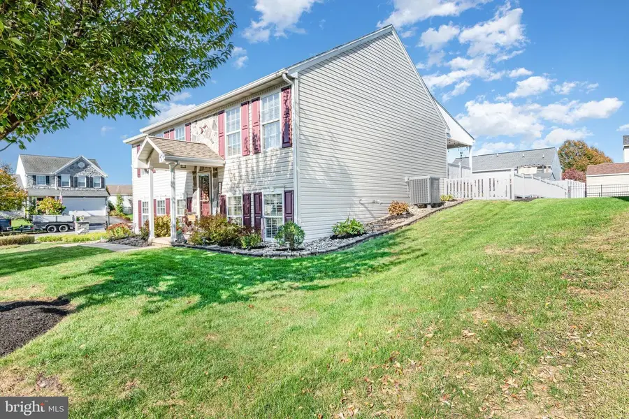7 Ascot Ln, Carlisle, PA 17013 - Image #2