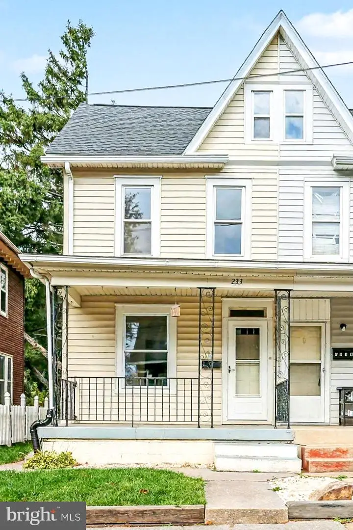 233 W Columbia Rd, Enola, PA 17025 - Image #2