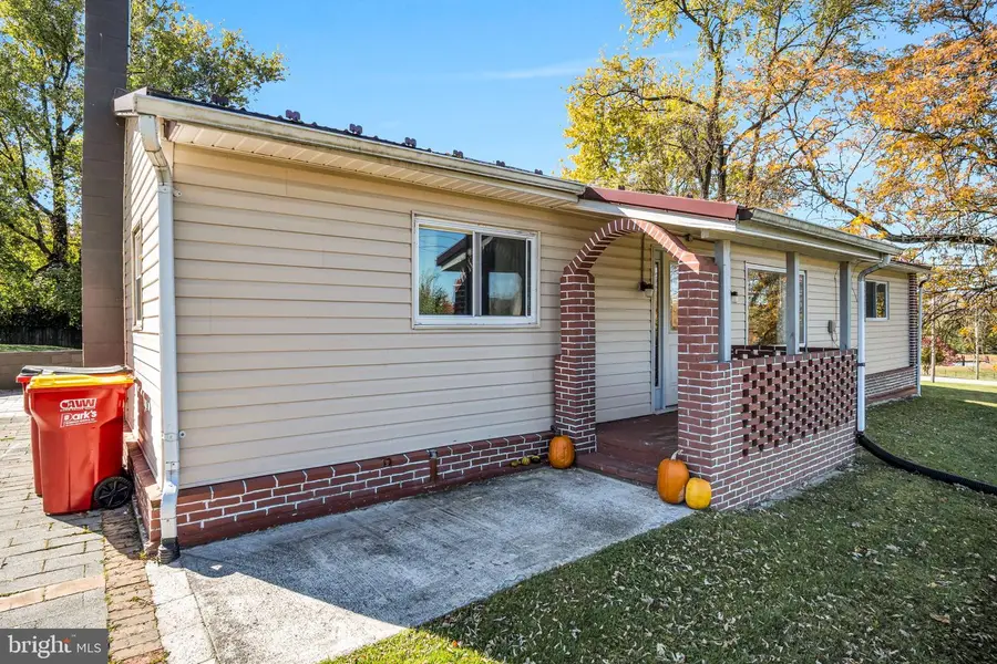 5 Ball Park Dr, Gardners, PA 17324 - Image #3