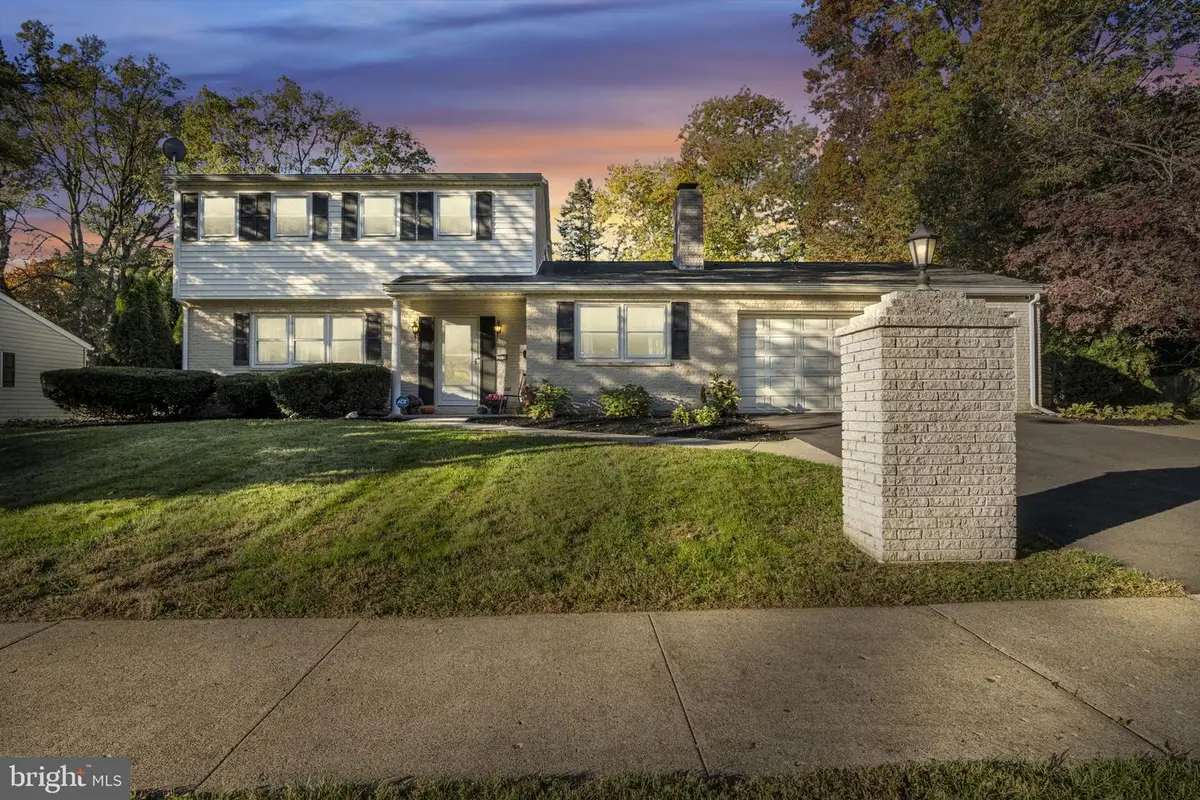 712 Hamilton Ave, Mechanicsburg, PA 17055 - Image #1