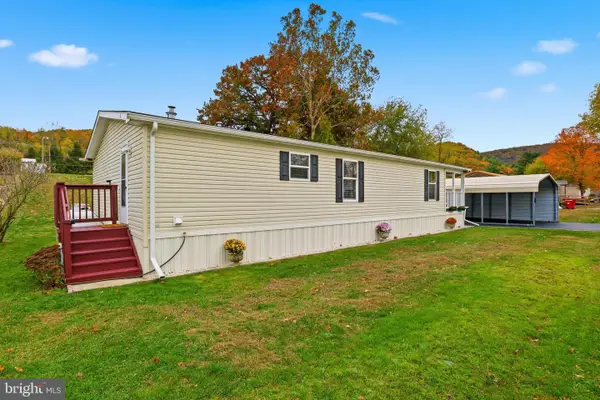 12 Larken Lane, MOUNT HOLLY SPRINGS, PA 17065