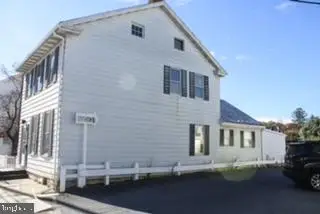 23 N Baltimore Avenue, Mount Holly Springs, PA 17065 - Image #3