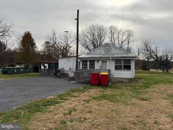 2 Irish Gap Rd, NEWVILLE, PA 17241