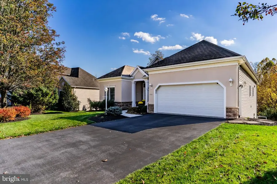 109 Windrush Ln, Mechanicsburg, PA 17055 - Image #2