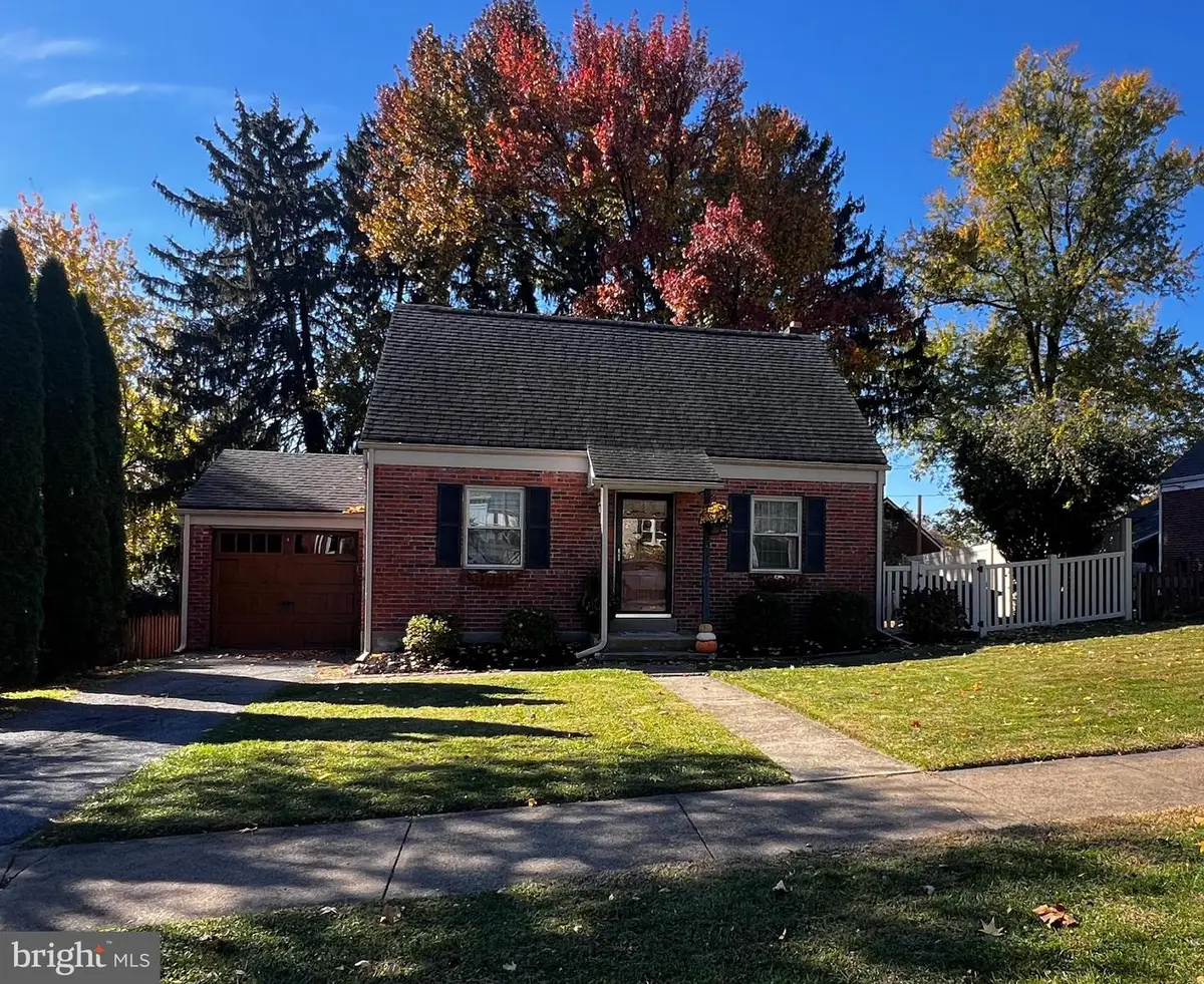 202 S 19th St, Camp Hill, PA 17011 - Image #1