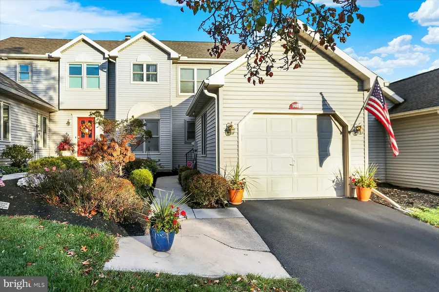 1402 Red Maple Ct, New Cumberland, PA 17070 - Image #2