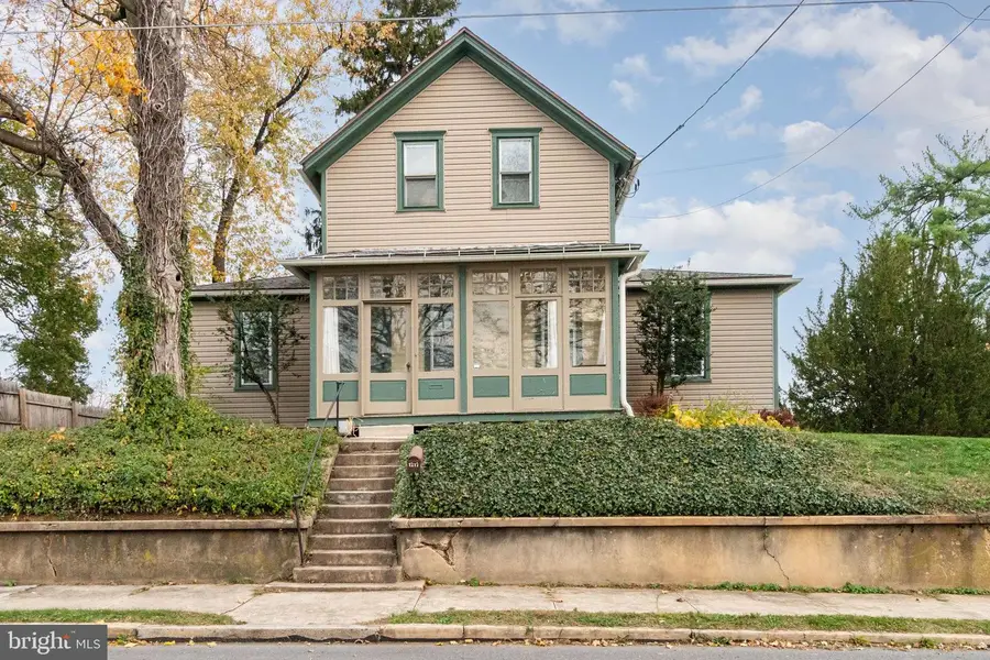 1217 N West St, Carlisle, PA 17013 - Image #3