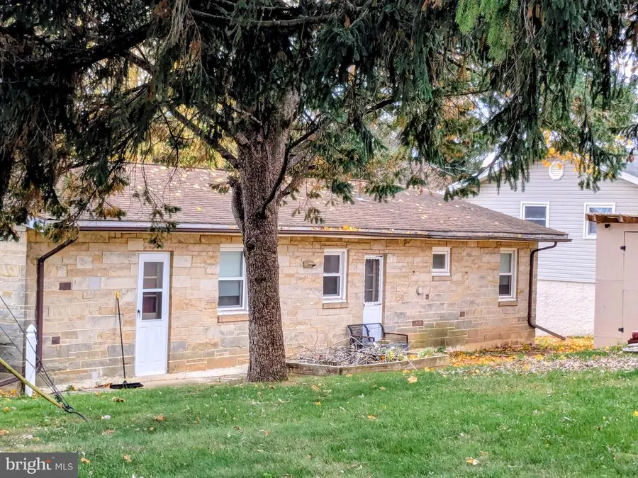 4709 Delbrook Rd, Mechanicsburg, PA 17050 - Image #2