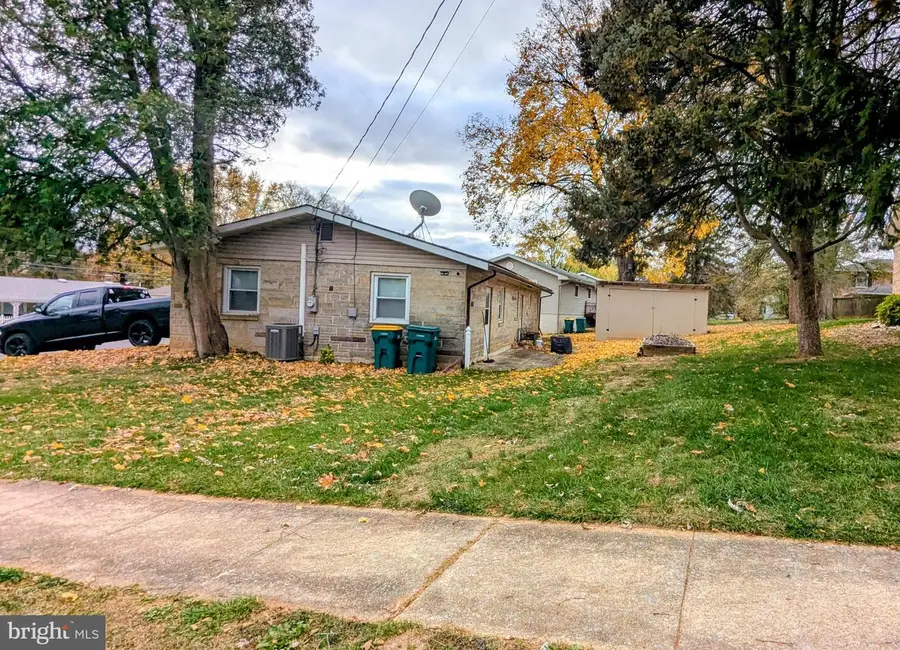 4709 Delbrook Rd, Mechanicsburg, PA 17050 - Image #3