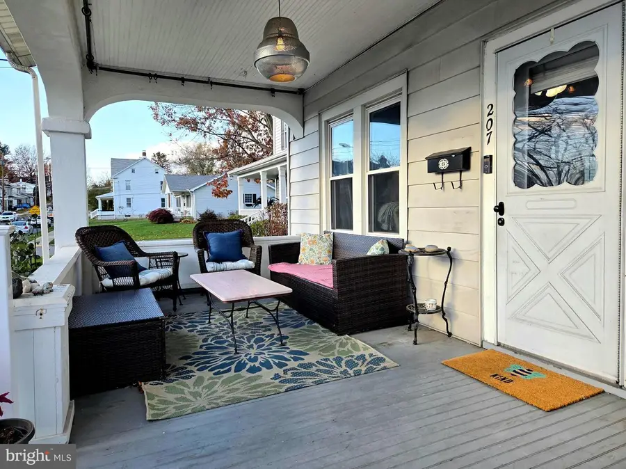 207 S 18th St, Camp Hill, PA 17011 - Image #2