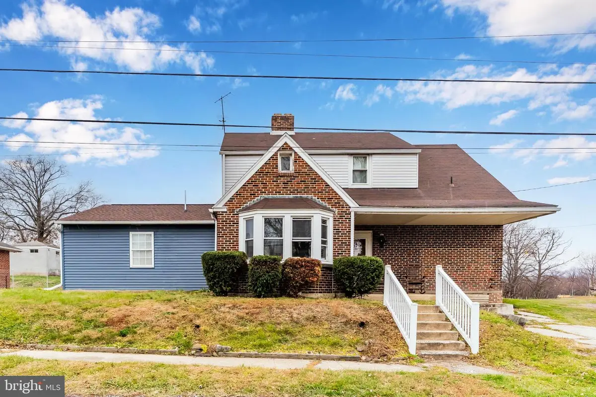 8 Helen St, Enola, PA 17025 - Image #1