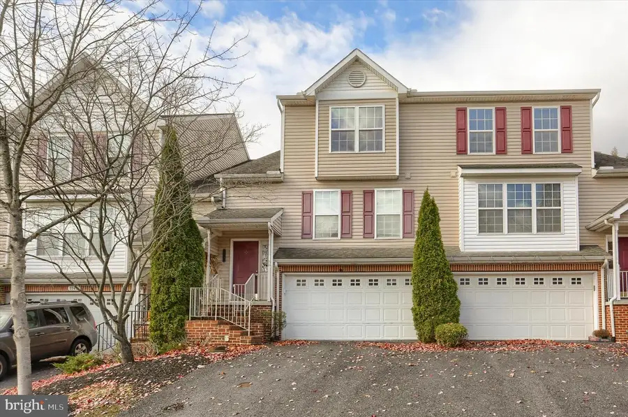 1147 Cross Creek Dr, Mechanicsburg, PA 17050 - Image #2