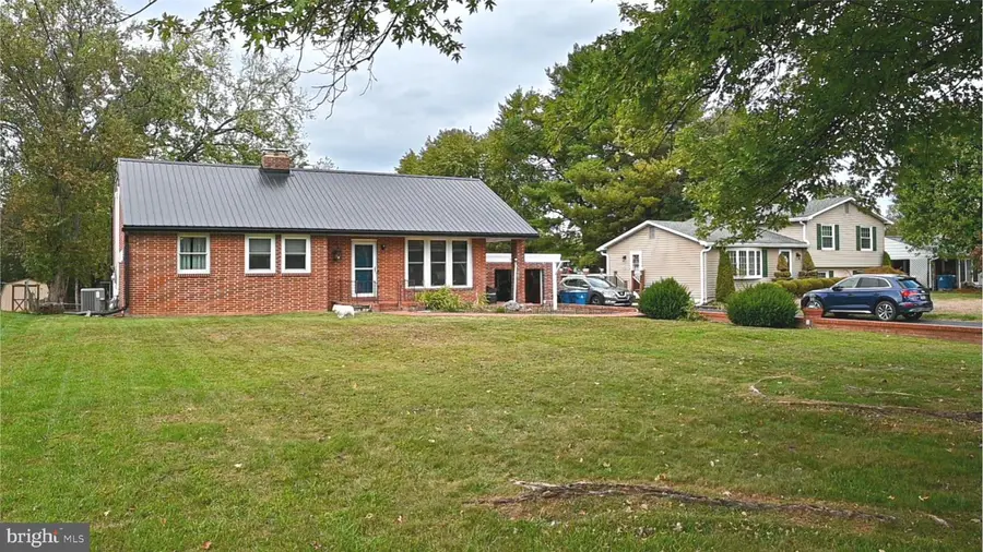 922 Hamilton St, Carlisle, PA 17013 - #3