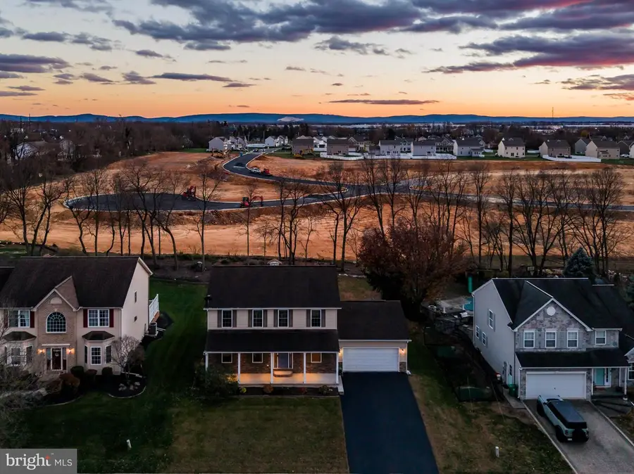 1110 Shannon Ln, Carlisle, PA 17013 - Image #2