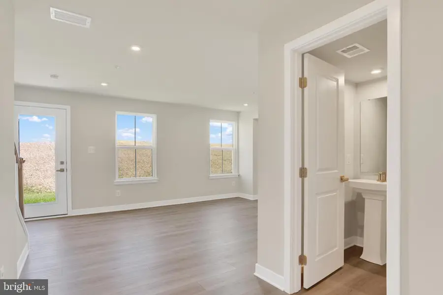 71 Rail Yard Dr, Enola, PA 17025 - Image #3