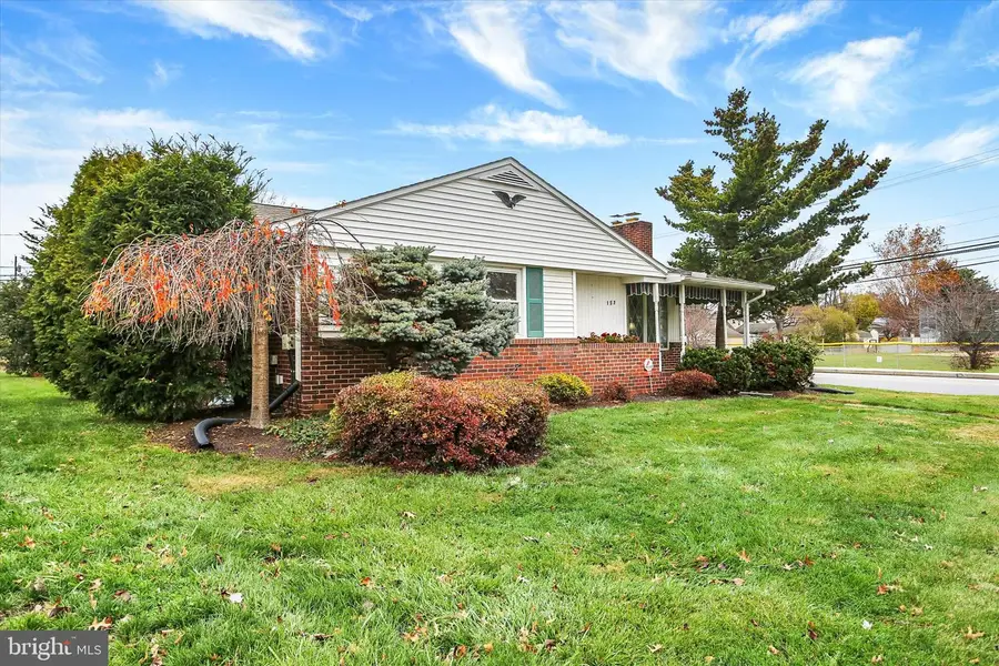 117 E Maplewood Avenue, Mechanicsburg, PA 17055 - Image #2