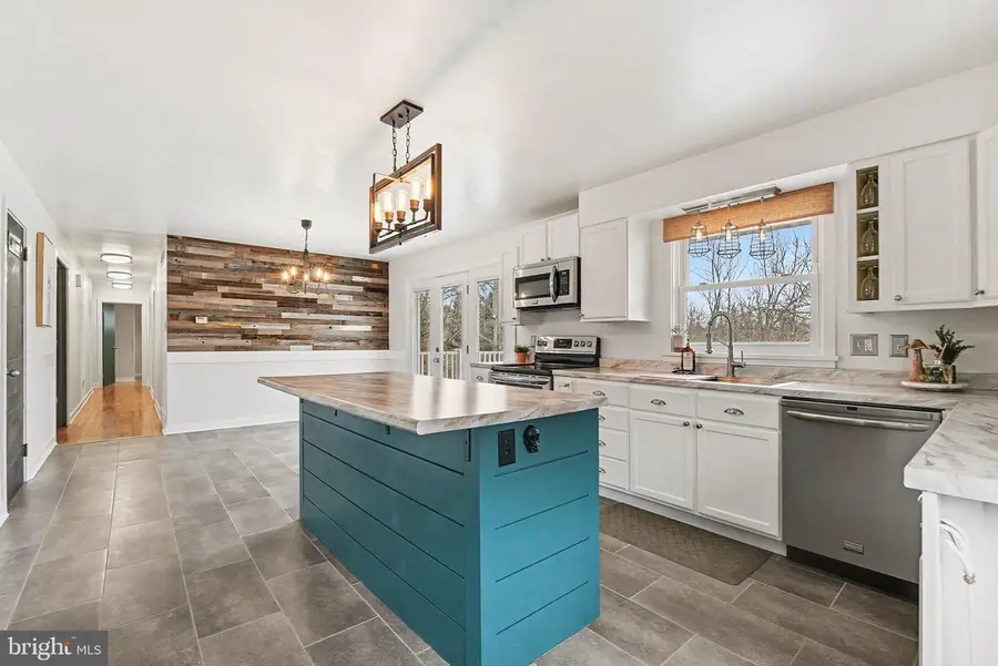 208 Ridge Hill Rd, Mechanicsburg, PA 17050 - #2