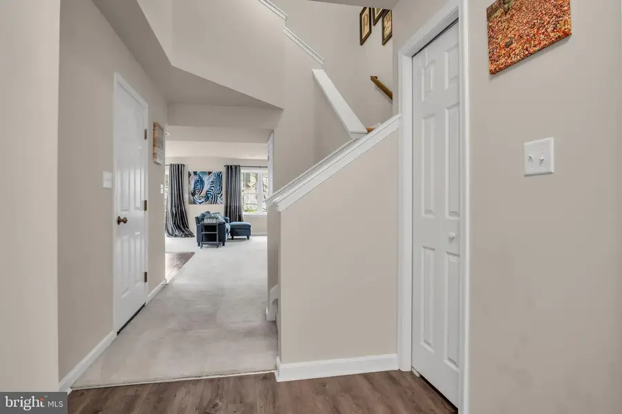 339 Melbourne Ln, Mechanicsburg, PA 17055 - Image #3