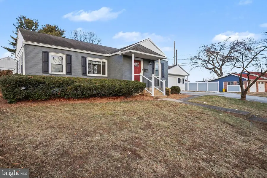 1402 Warwick Rd, Camp Hill, PA 17011 - Image #2